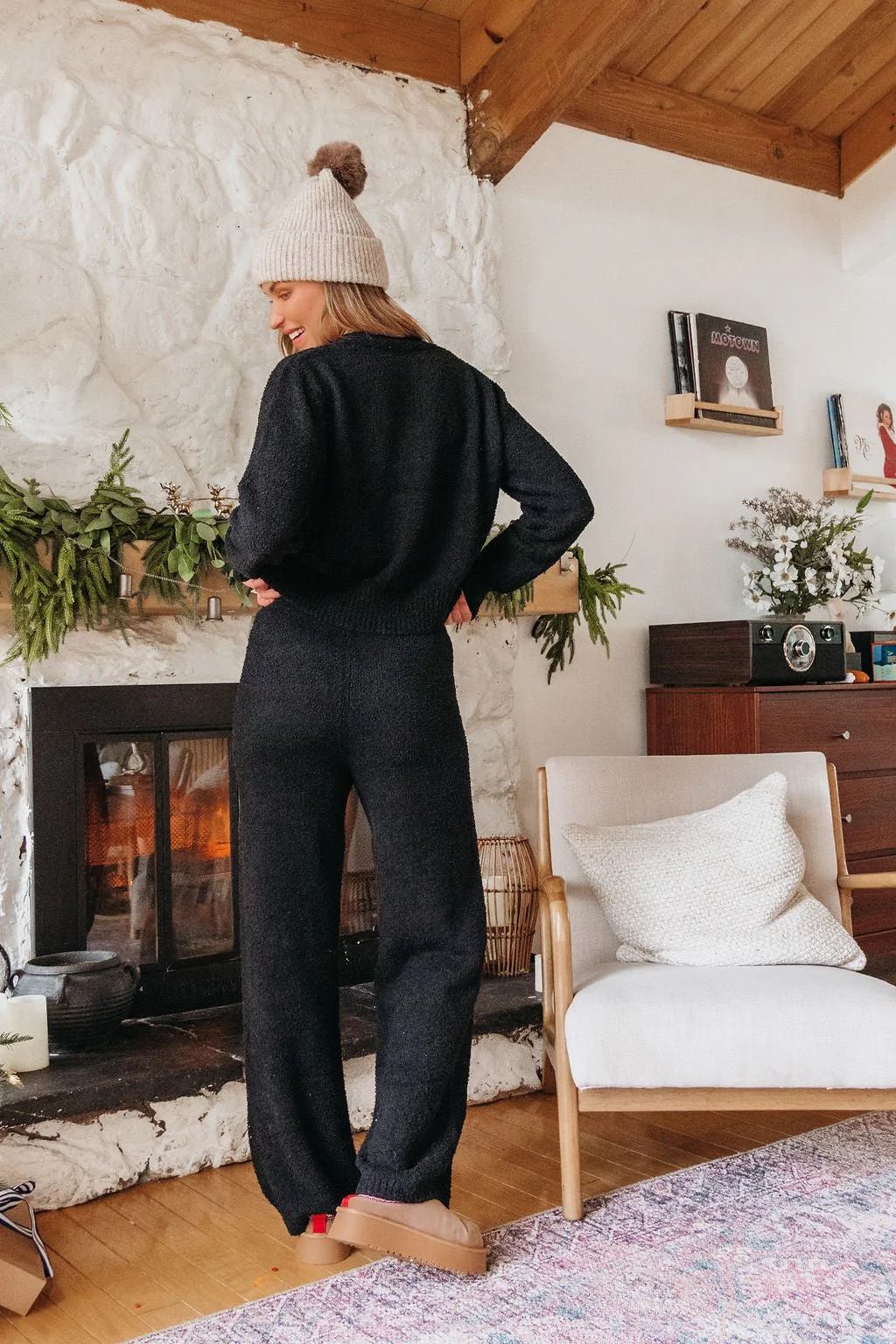 Black Sherpa Lounge Set - FINAL SALE - Image 7