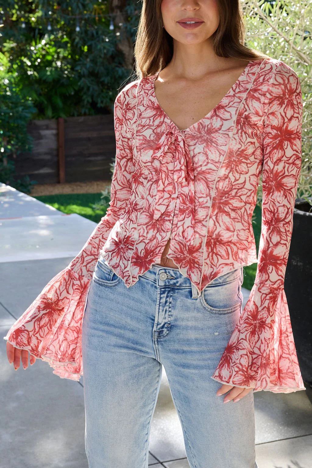 Red Floral Print Bell Sleeve Mesh Top - Image 5