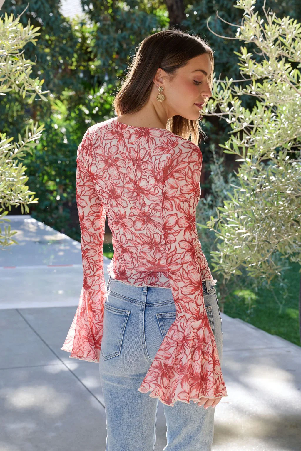 Red Floral Print Bell Sleeve Mesh Top - Image 7