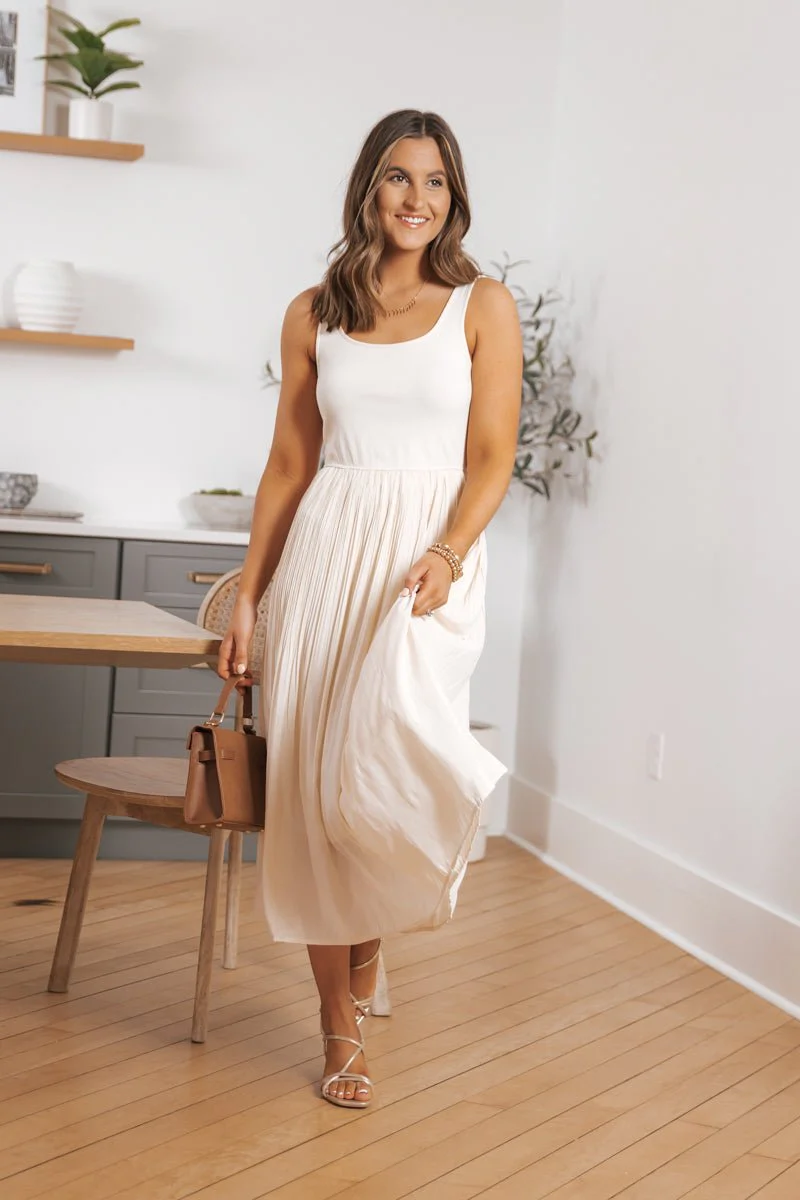 Scoop Neck Pleated Skirt Midi Tank Dress - Image 4