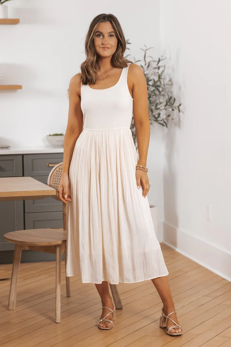 Scoop Neck Pleated Skirt Midi Tank Dress - Image 6