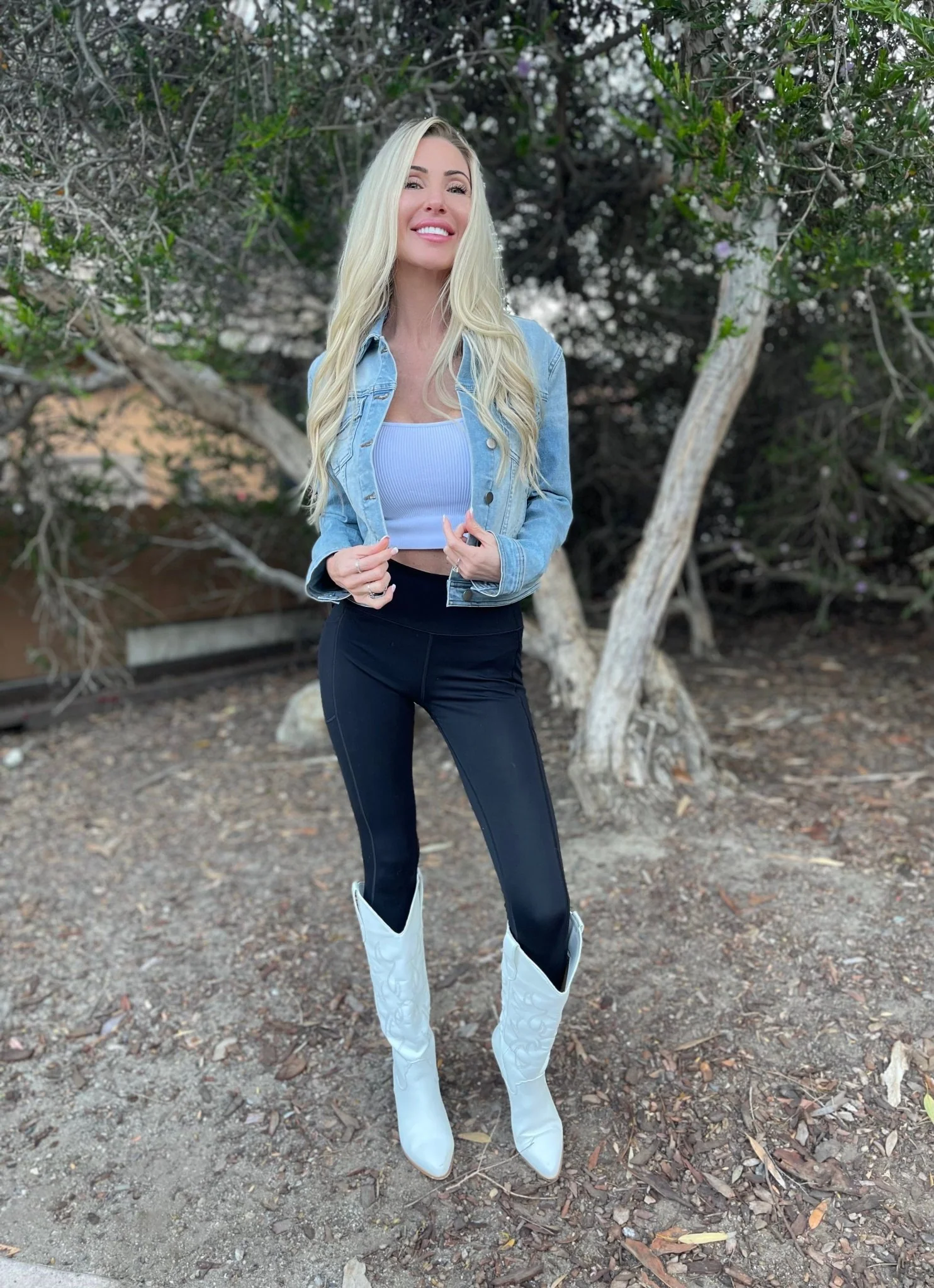 Sweet South Faded Denim Jacket - Light Wash - Image 11