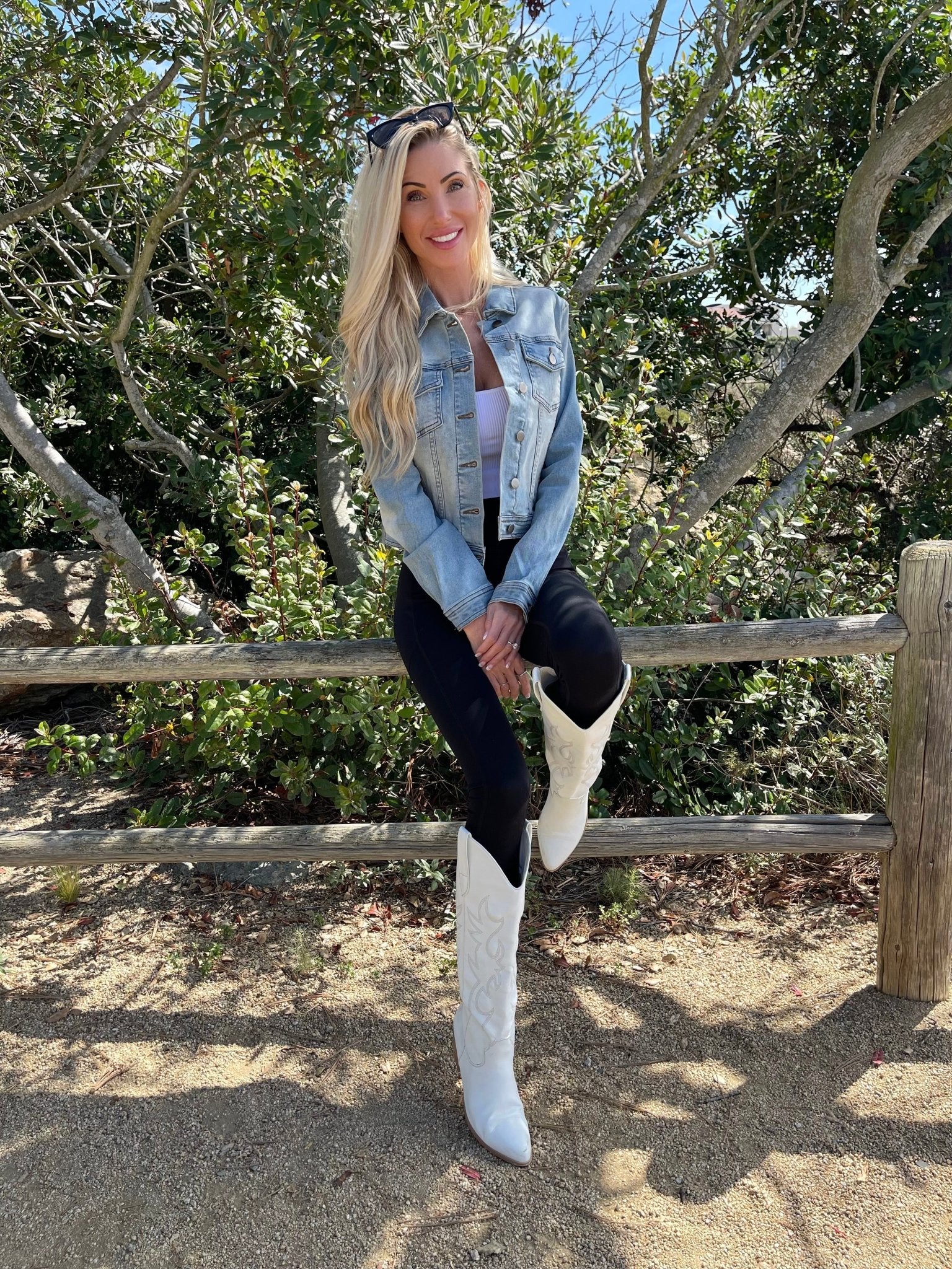 Sweet South Faded Denim Jacket - Light Wash - Image 12
